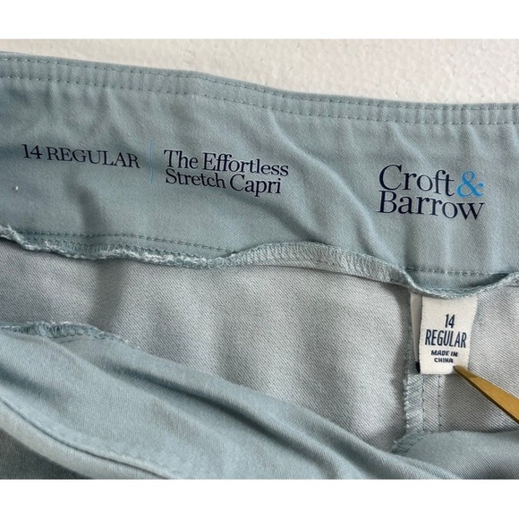 Croft & Barrow Effortless‎ Stretch Womens Capris Size 14 Lt Blue Pull on Casual - Picture 5 of 10